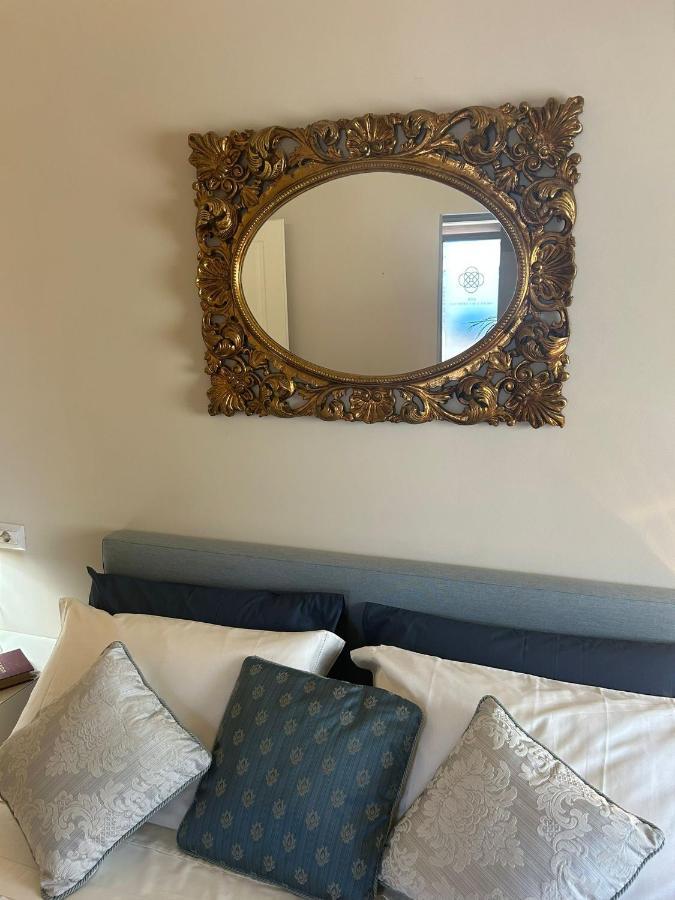 La Fabbrica Di San Pietro Vasto Bed & Breakfast Luaran gambar