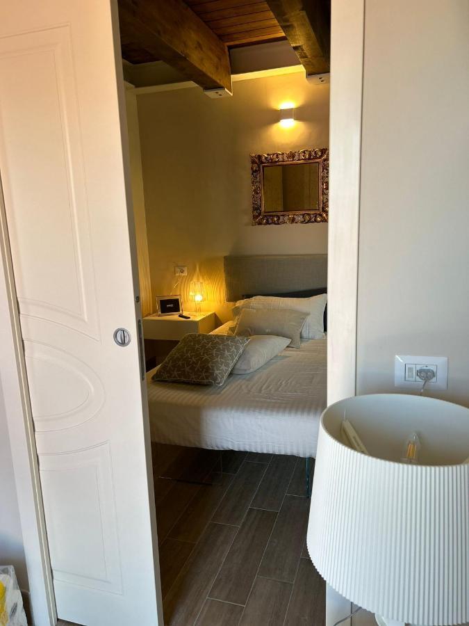 La Fabbrica Di San Pietro Vasto Bed & Breakfast Luaran gambar